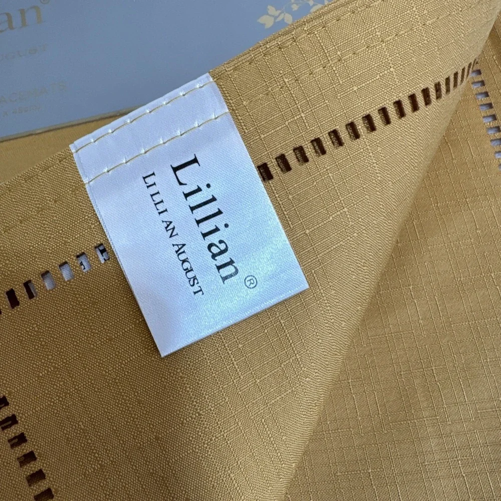 NWT Lillian August Placemats Set of 4 Gold Ochre‎ Linen Blend 13 x 19